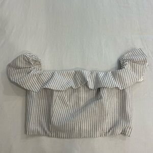 Black / white cropped blouse